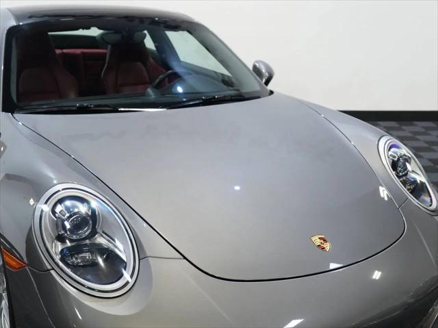 2017 Porsche 911 Carrera 4S