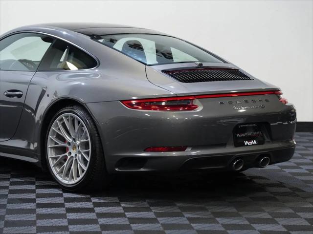 2017 Porsche 911 Carrera 4S