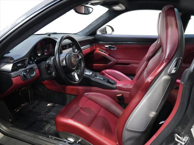 2017 Porsche 911 Carrera 4S
