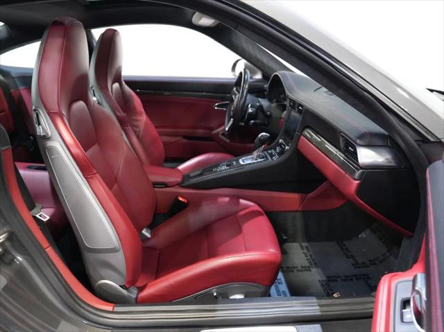 2017 Porsche 911 Carrera 4S
