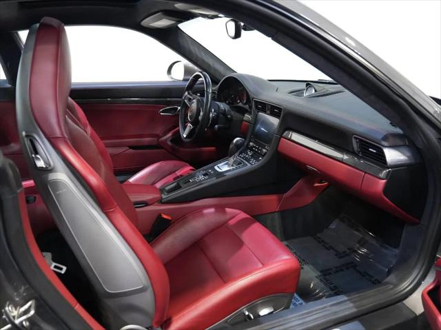 2017 Porsche 911 Carrera 4S