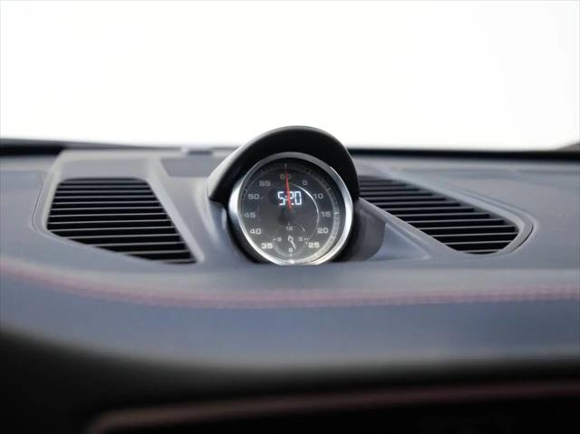 2017 Porsche 911 Carrera 4S
