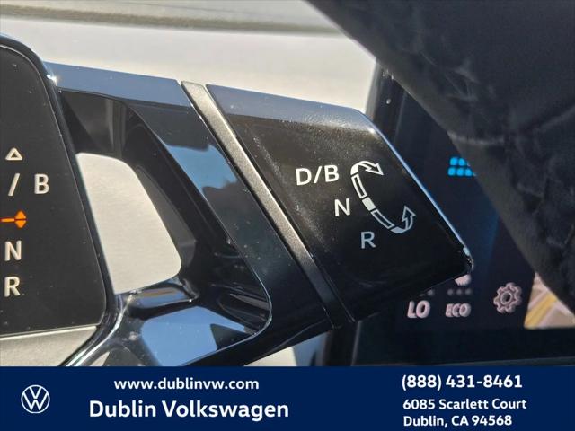 2023 Volkswagen ID.4 Pro