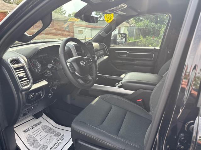 2025 Ram 1500 Big Horn Crew Cab 4x4 5'7" Box