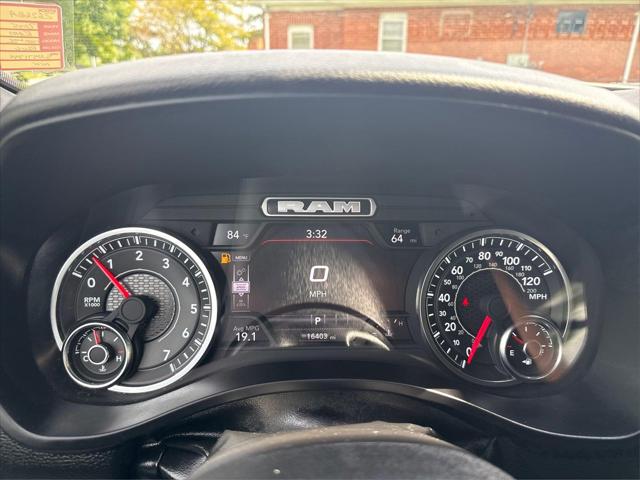 2025 Ram 1500 Big Horn Crew Cab 4x4 5'7" Box