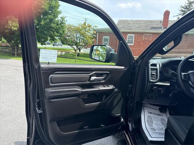 2025 Ram 1500 Big Horn Crew Cab 4x4 5'7" Box