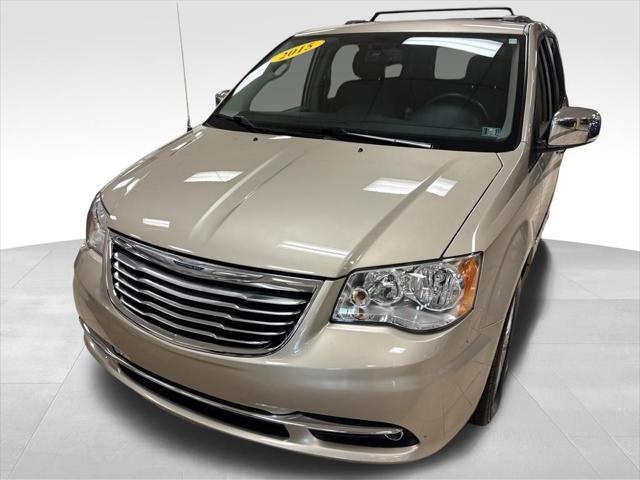 2015 Chrysler Town and Country Touring-L 2015 Chrysler Town and Country Touring-L