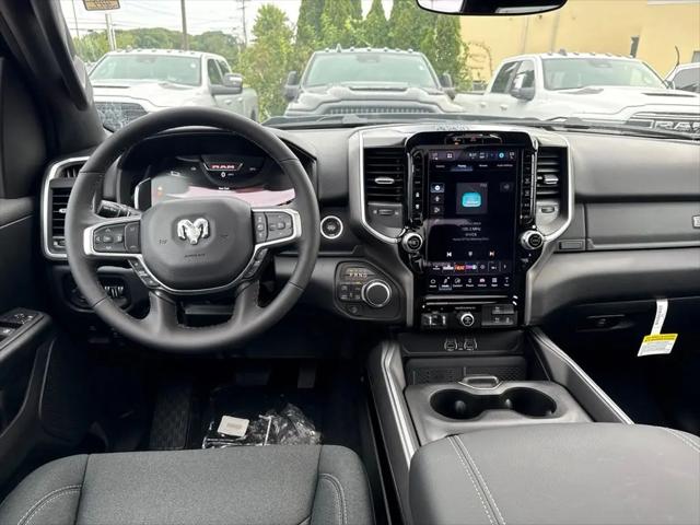 2026 Ram 1500 Big Horn Crew Cab 4x4 5'7" Box