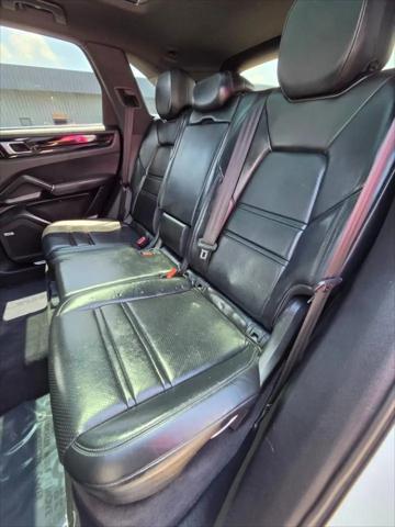2019 Porsche Cayenne Cayenne