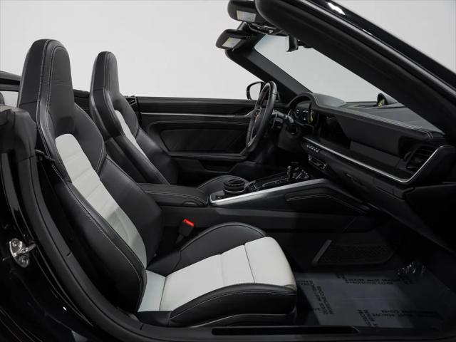 2024 Porsche 911 Turbo S Cabriolet