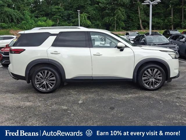 2022 Nissan Pathfinder SL 4WD