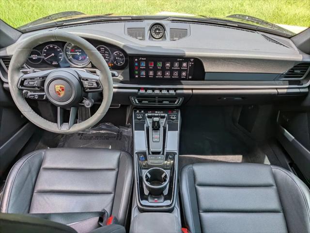 2023 Porsche 911 Carrera GTS