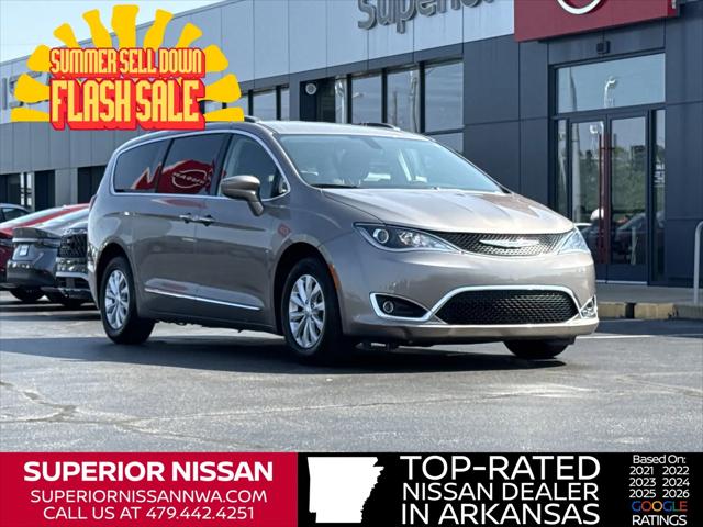2017 Chrysler Pacifica Touring-L for sale in Fayetteville, AR