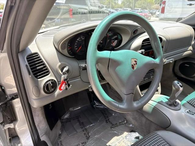 2004 Porsche 911 911 Carrera