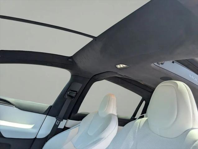 2022 Tesla Model X Plaid Tri Motor All-Wheel Drive
