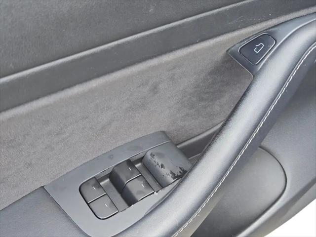 2021 Tesla Model 3 Standard Range Plus Rear-Wheel Drive