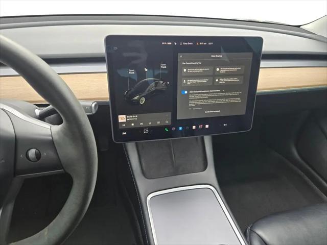 2021 Tesla Model 3 Standard Range Plus Rear-Wheel Drive