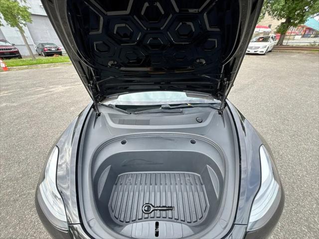 2021 Tesla Model 3 Standard Range Plus Rear-Wheel Drive