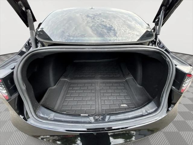 2021 Tesla Model 3 Standard Range Plus Rear-Wheel Drive