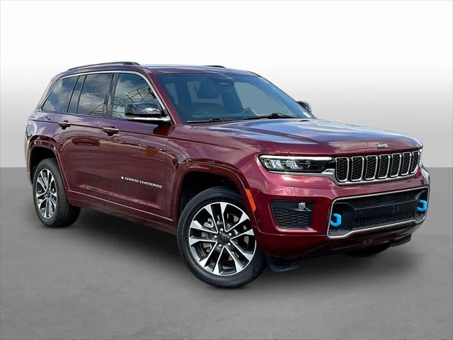 2023 Jeep Grand Cherokee Overland for sale in Milwaukee, WI
