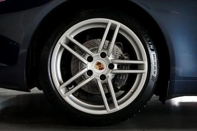 2013 Porsche 911 Carrera
