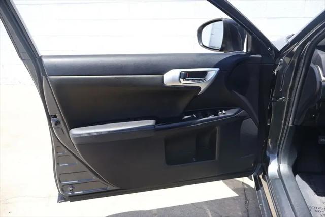 2011 Lexus CT 200h Premium