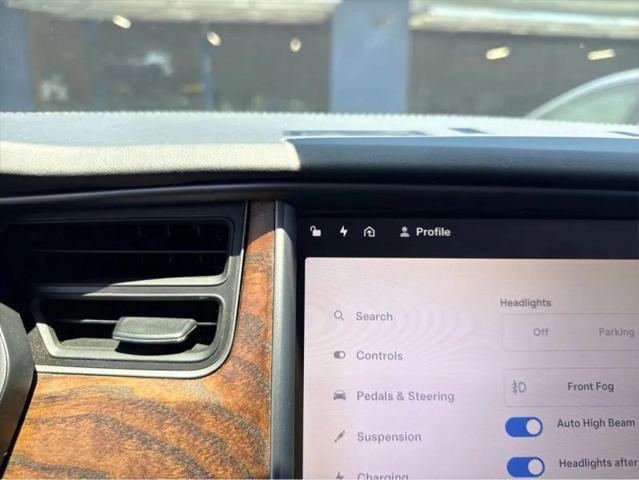 2019 Tesla Model X Standard Range