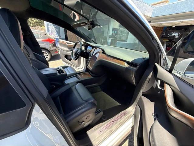 2019 Tesla Model X Standard Range