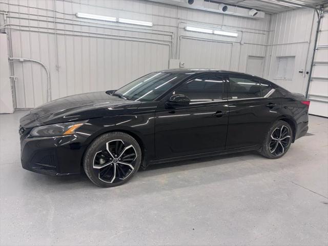 2023 Nissan Altima SR FWD for sale in Spencer, IN