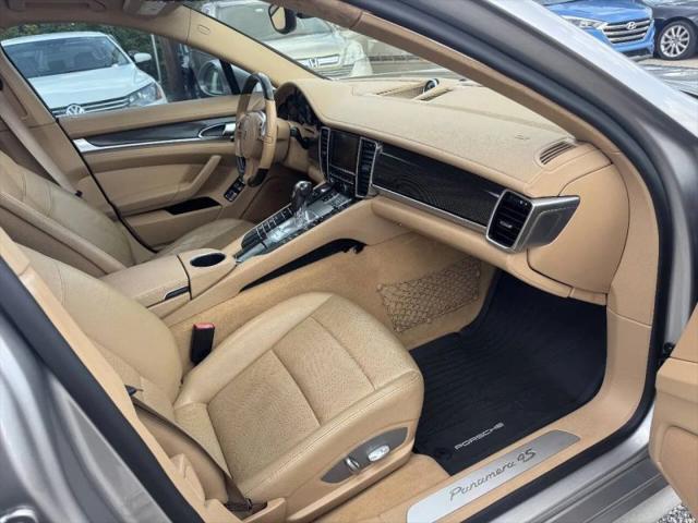 2011 Porsche Panamera 4S