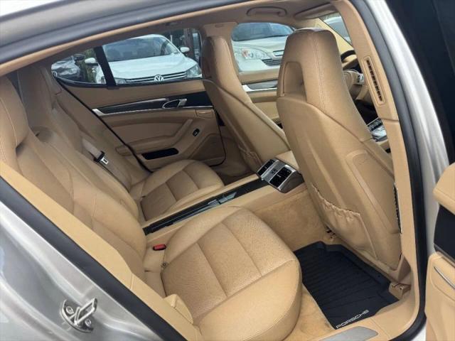 2011 Porsche Panamera 4S