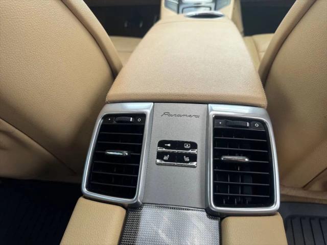 2011 Porsche Panamera 4S