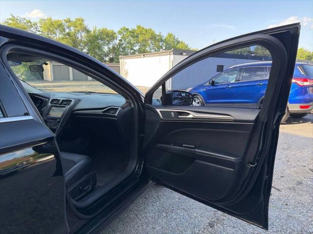 2017 Ford Fusion SE