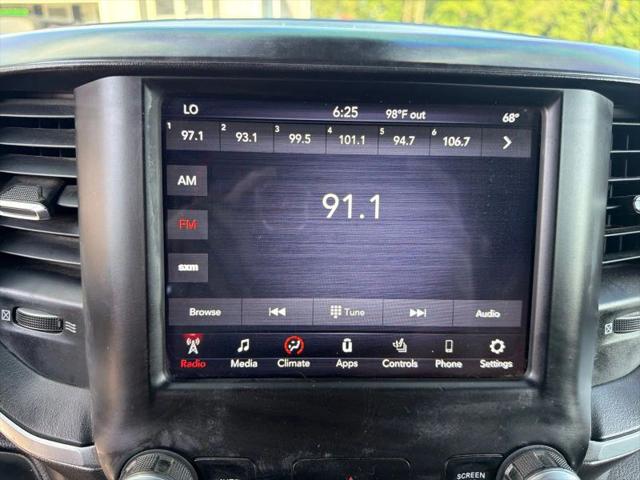 2021 Ram 1500 Big Horn Crew Cab 4x4 5'7" Box