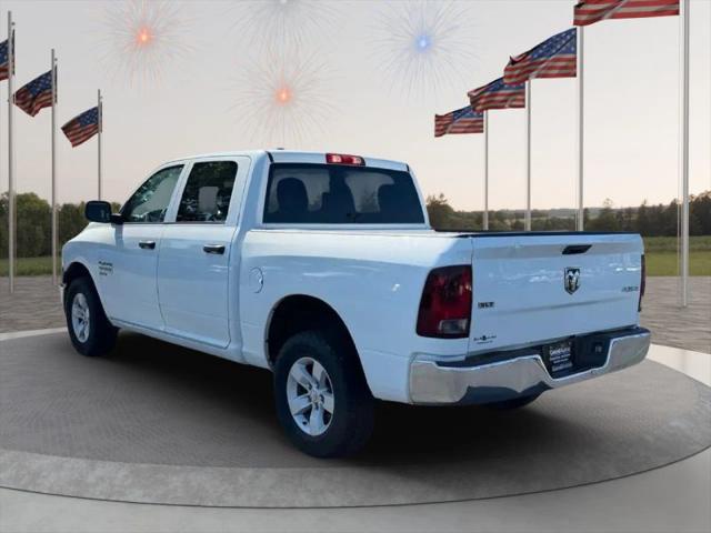2022 Ram 1500 Classic SLT Crew Cab 4x4 57 Box