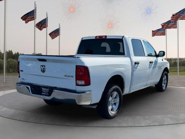 2022 Ram 1500 Classic SLT Crew Cab 4x4 57 Box