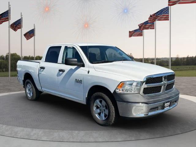 2022 Ram 1500 Classic SLT Crew Cab 4x4 57 Box