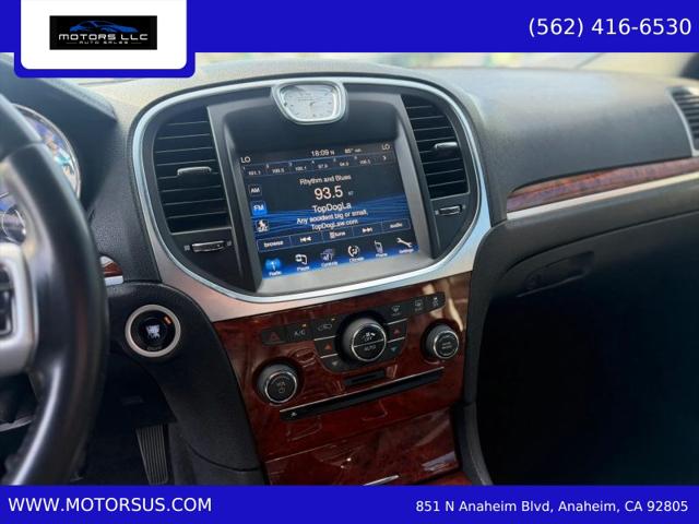 2014 Chrysler 300 300