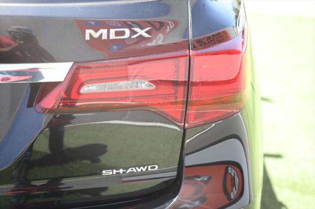 2017 Acura MDX w/Technology Package