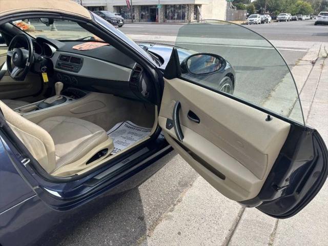 2003 BMW Z4 2.5i