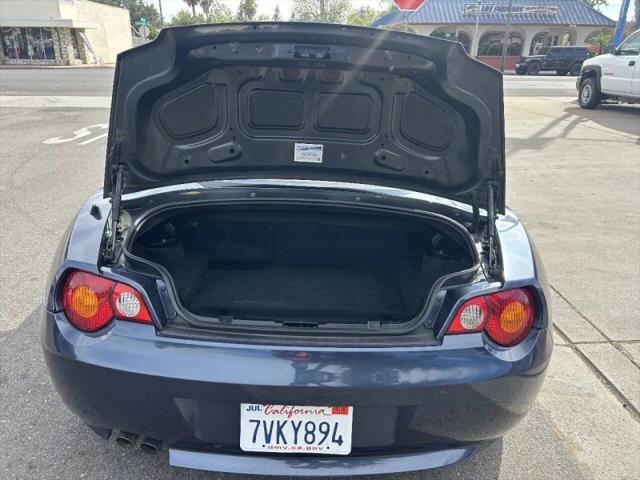 2003 BMW Z4 2.5i