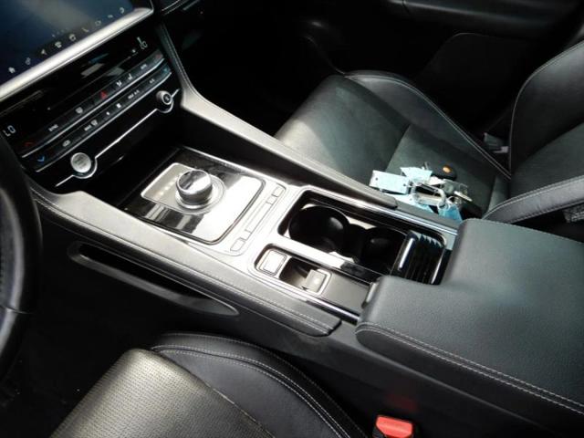 2019 Jaguar F-PACE S