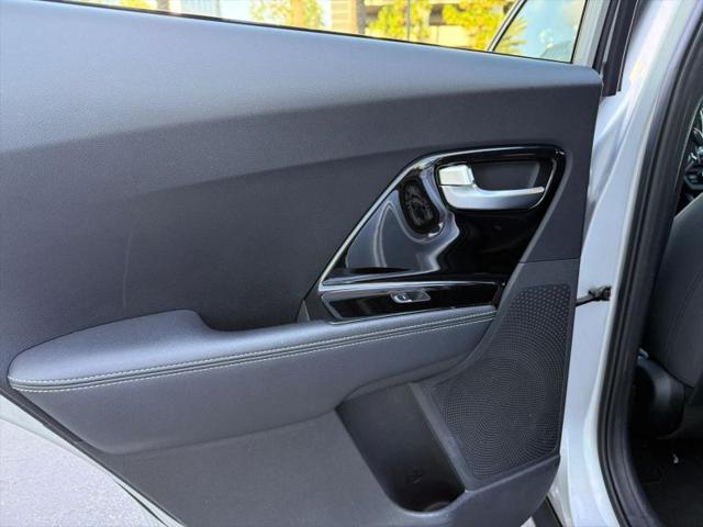 2021 Kia Niro LXS