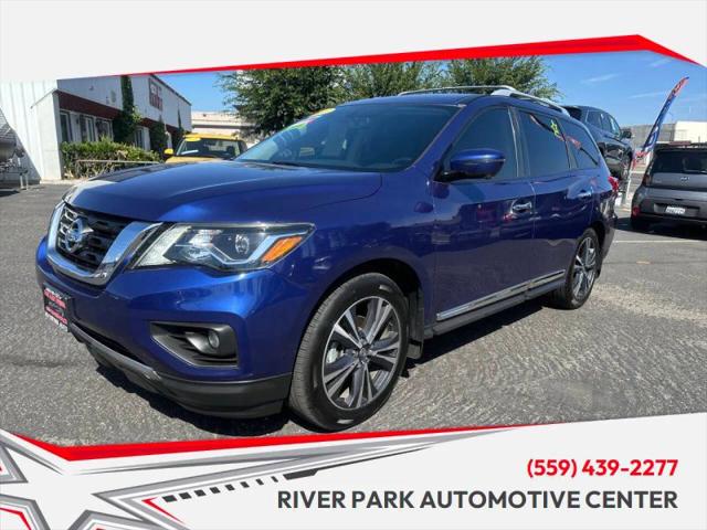 2020 Nissan Pathfinder Platinum 2WD for sale in Fresno, CA