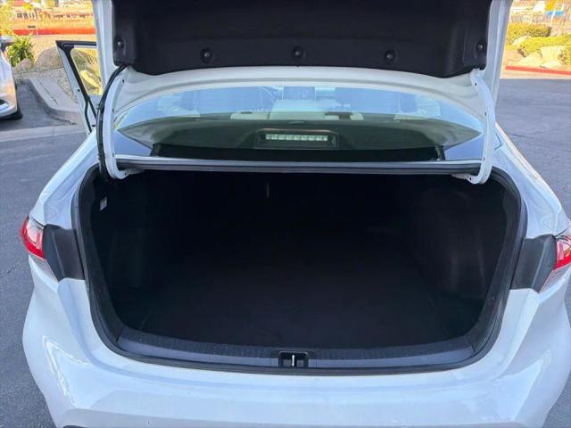 2021 Toyota Corolla Hybrid LE