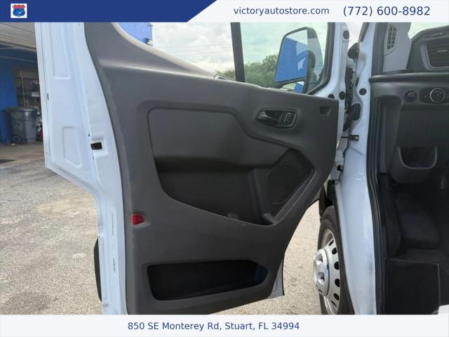 2022 Ford Transit Cutaway 350 XL