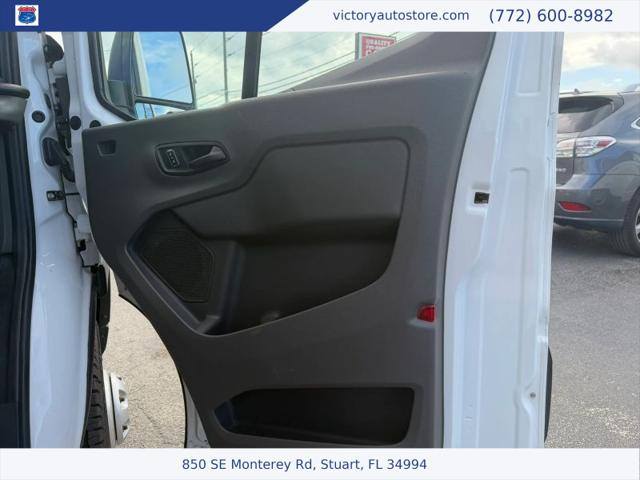 2022 Ford Transit Cutaway 350 XL