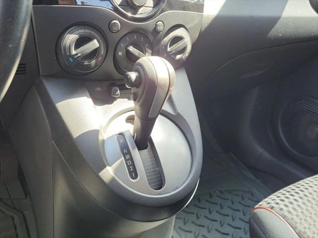 2012 Mazda Mazda2 Touring