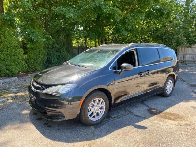 2020 Chrysler Voyager LXI for sale in Willowick, OH