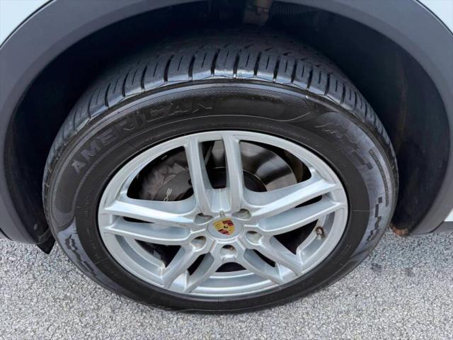 2016 Porsche Cayenne Base
